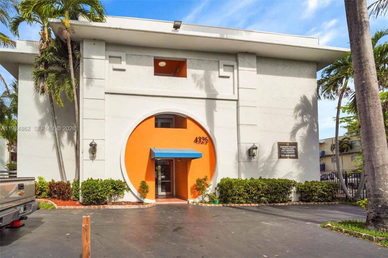 4335 NW South Tamiami Canal Dr , Unit 304, Miami, FL 33126 Photo