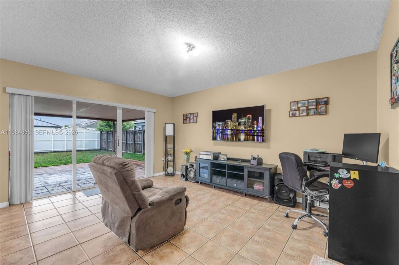 14307 SW 165th St , Miami, FL 33177 Photo