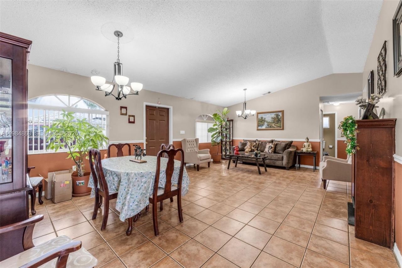 14307 SW 165th St , Miami, FL 33177 Photo