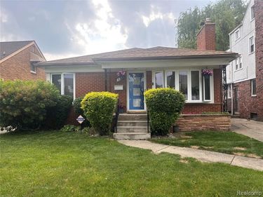 8235 Bingham Street, Detroit, MI 48228