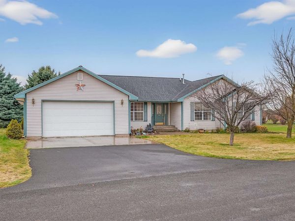 1 N Heglar Ln, St. John, WA 99171