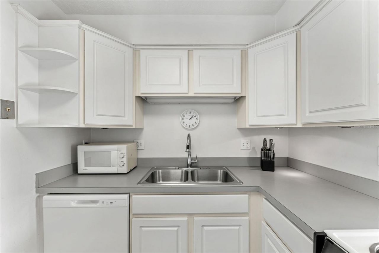 3190 N Atlantic Avenue , Unit 124, Cocoa Beach, FL 32931 Photo