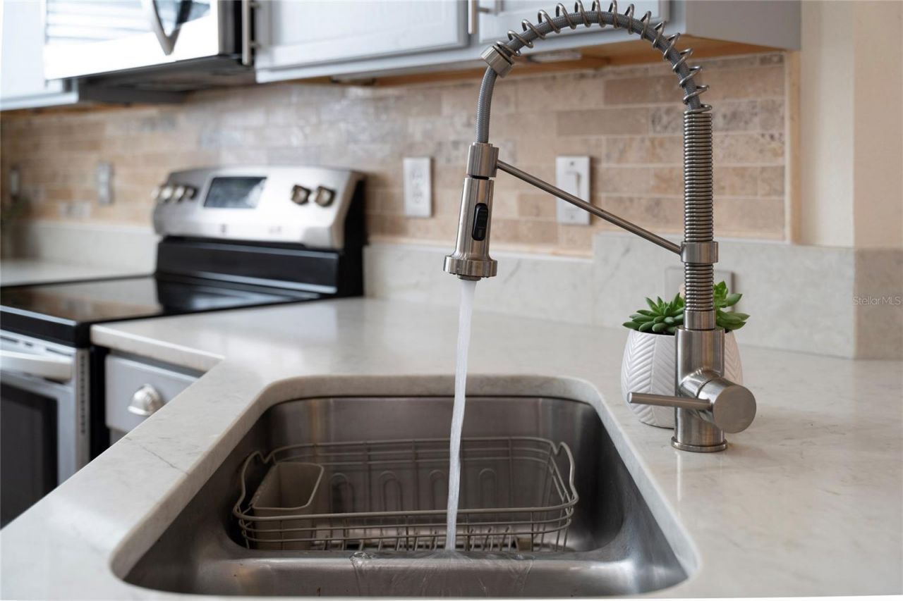 9915 Kona Isle Court , Orlando, FL 32817 Photo