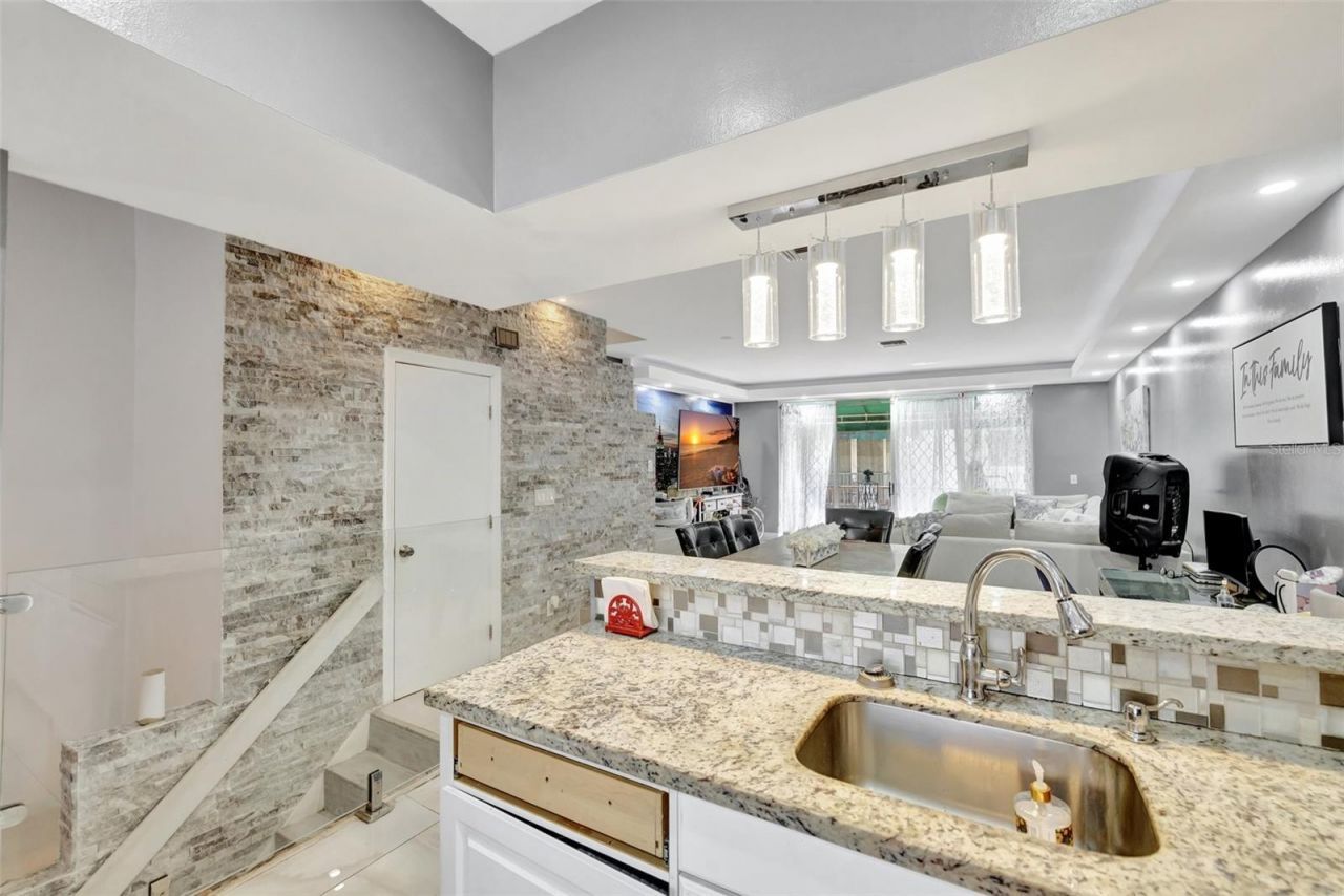 12662 NW 14th Street, Sunrise, FL 33323 Photo