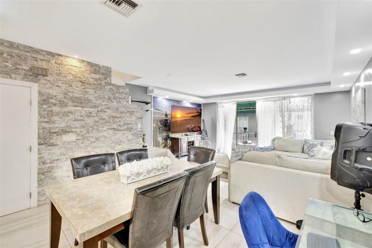 12662 NW 14th Street , Sunrise, FL 33323 Photo