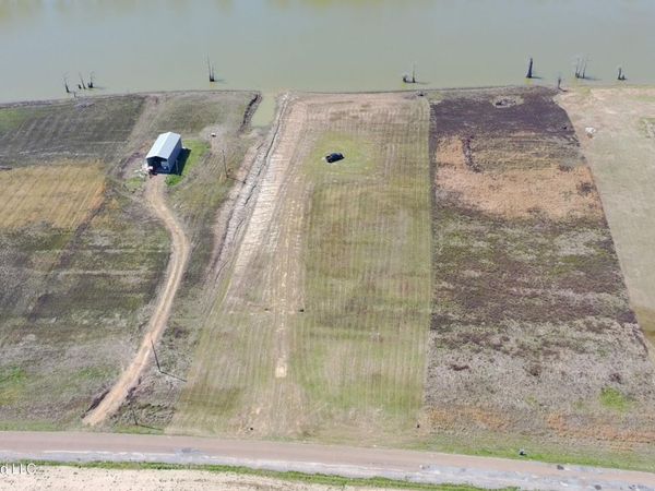 00 Deerfield Road, Yazoo City, MS 39194