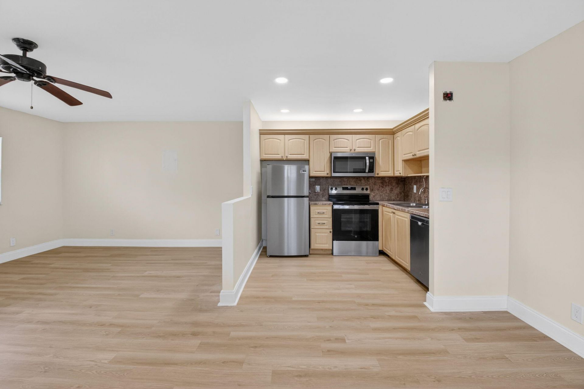 158 Valencia G, Delray Beach, FL 33446 Photo