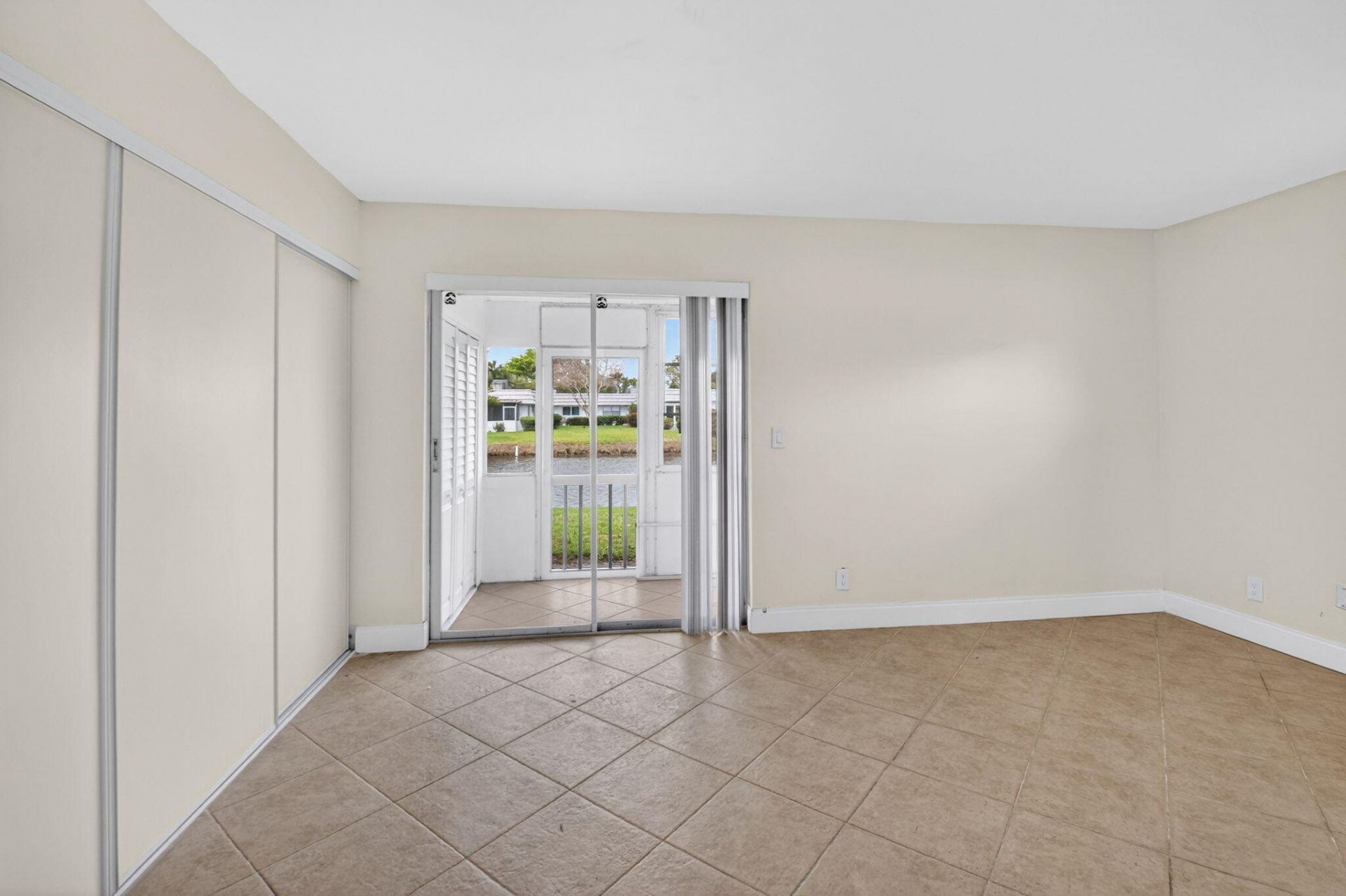158 Valencia G, Delray Beach, FL 33446 Photo