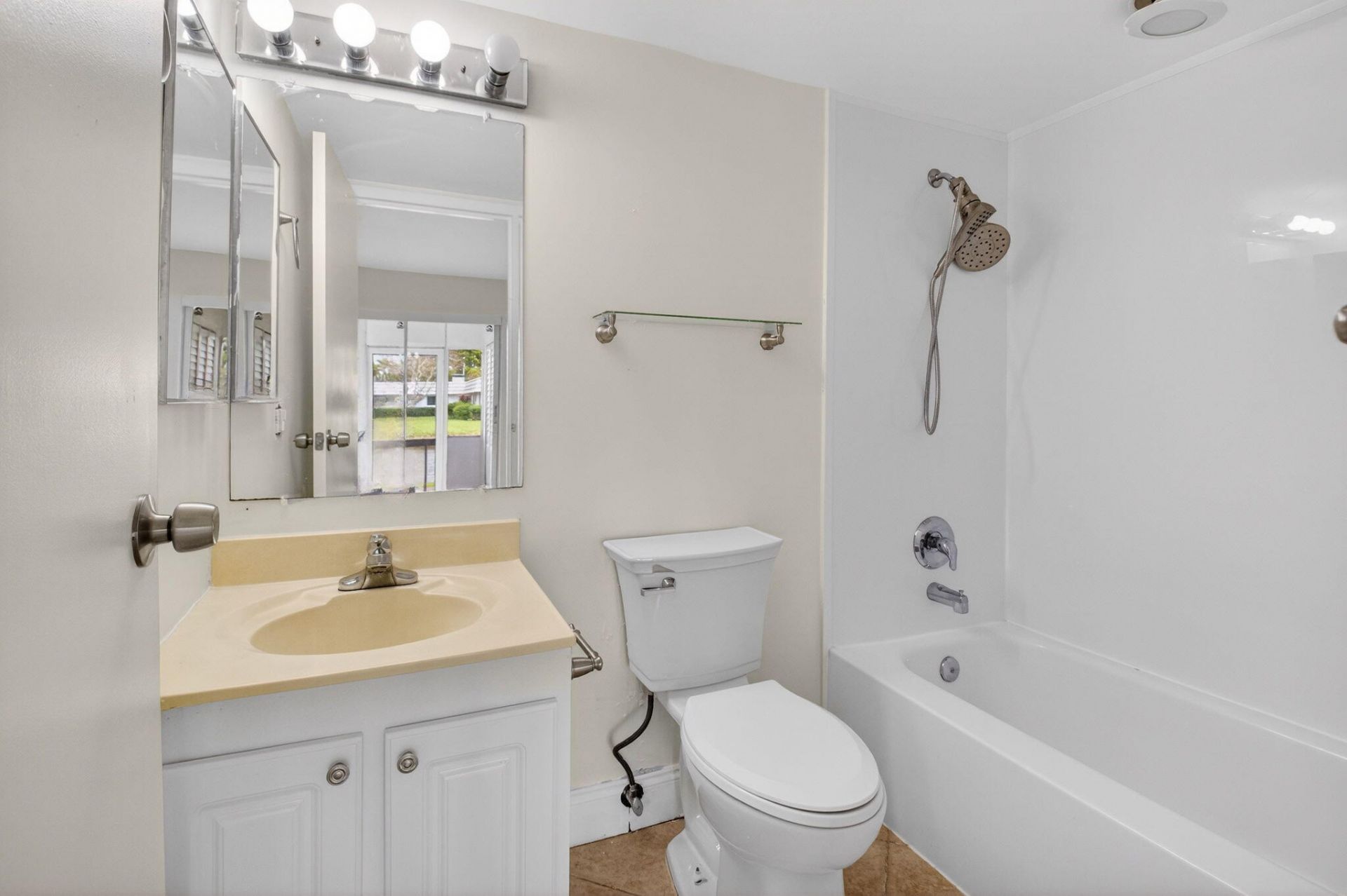 158 Valencia G, Delray Beach, FL 33446 Photo