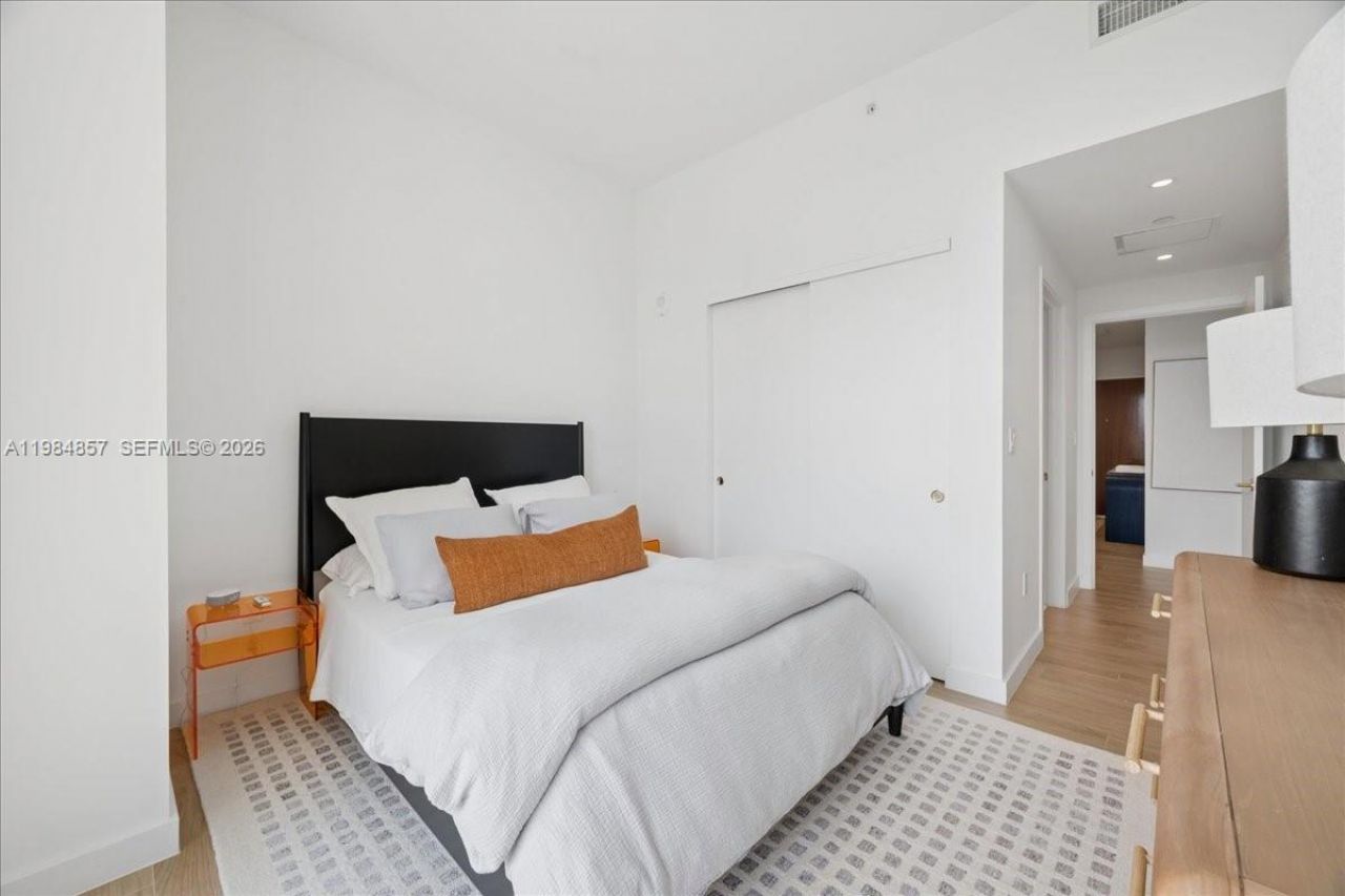 2678 Tigertail Ave , Unit 501, Miami, FL 33133 Photo