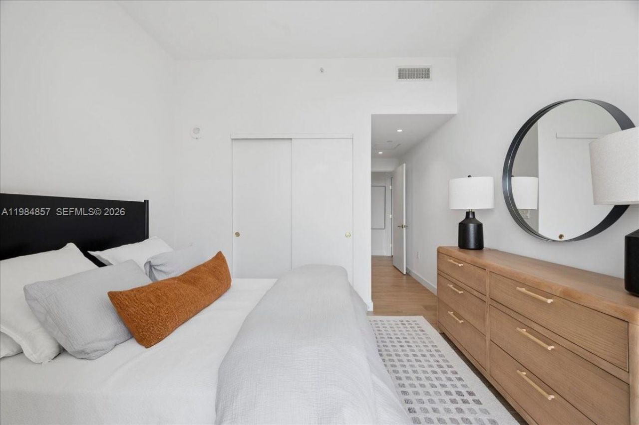 2678 Tigertail Ave , Unit 501, Miami, FL 33133 Photo