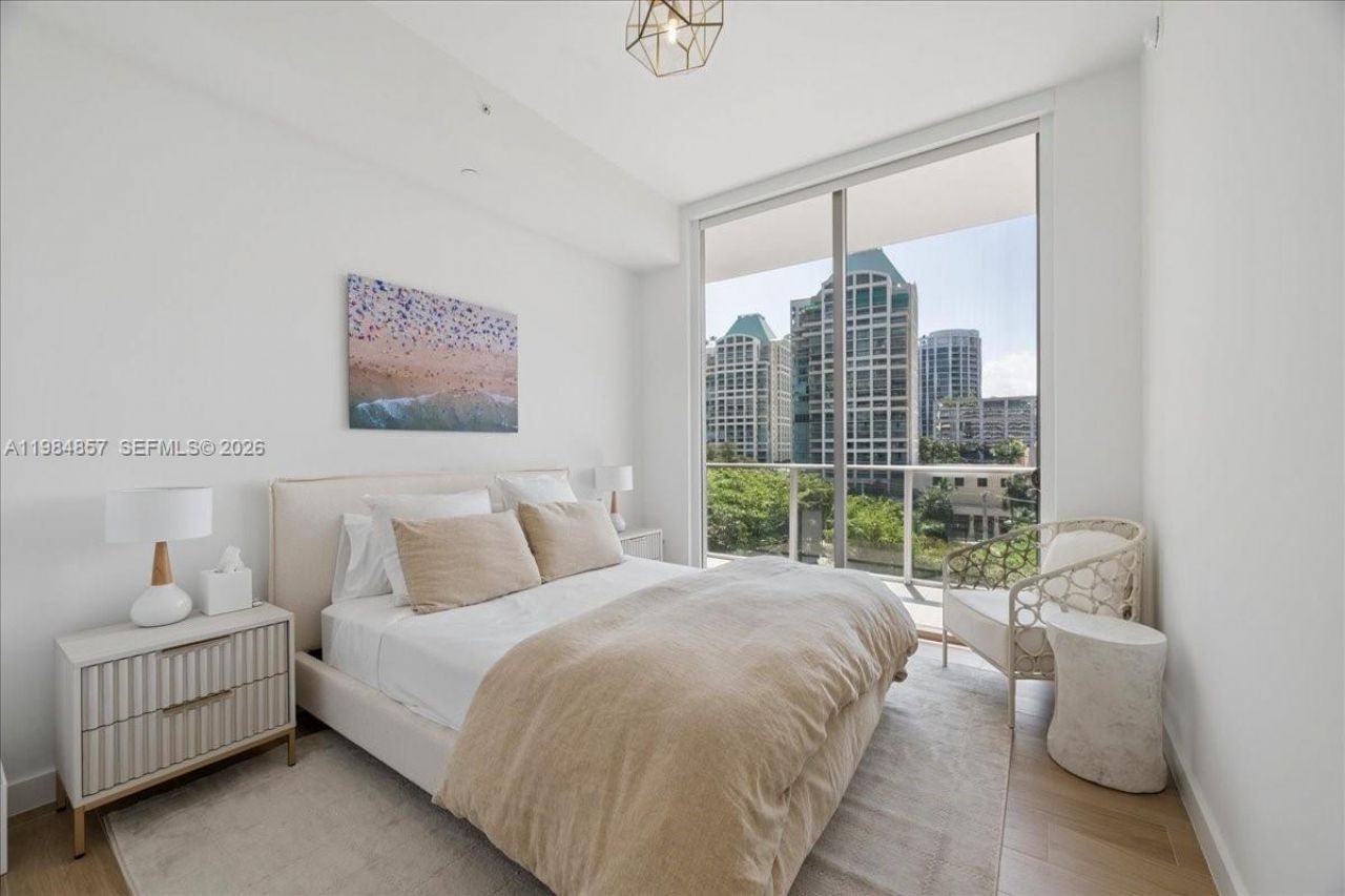 2678 Tigertail Ave , Unit 501, Miami, FL 33133 Photo