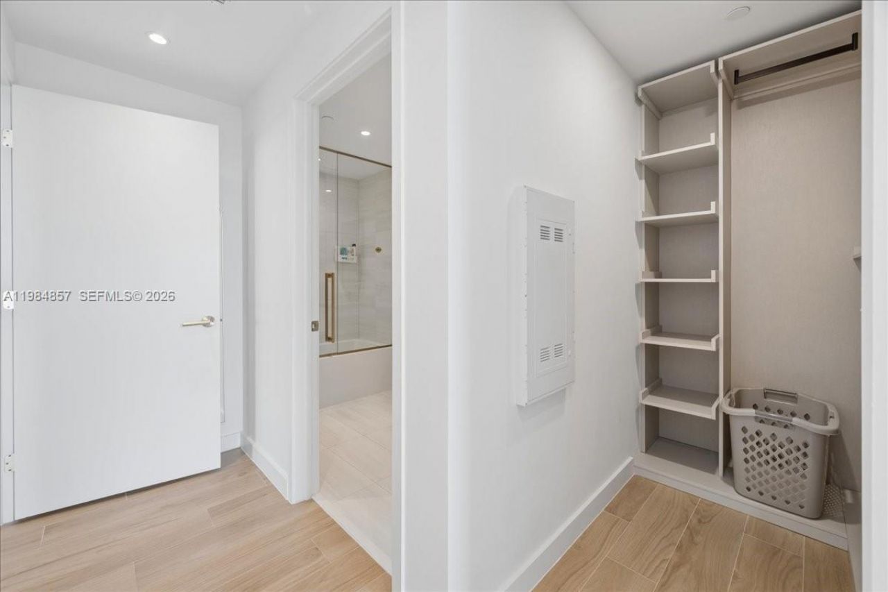 2678 Tigertail Ave , Unit 501, Miami, FL 33133 Photo