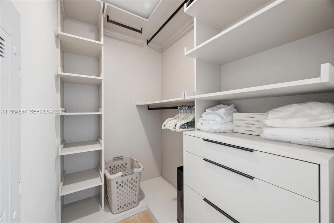 2678 Tigertail Ave , Unit 501, Miami, FL 33133 Photo