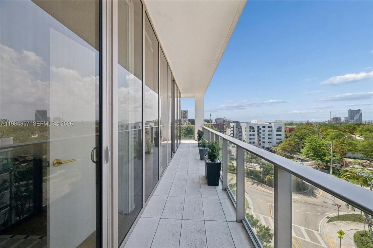 2678 Tigertail Ave , Unit 501, Miami, FL 33133 Photo