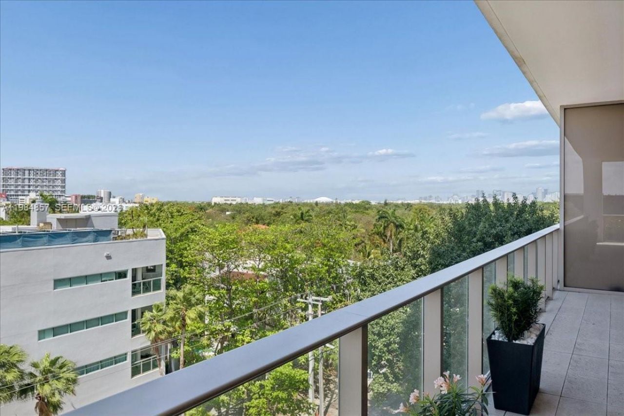 2678 Tigertail Ave , Unit 501, Miami, FL 33133 Photo