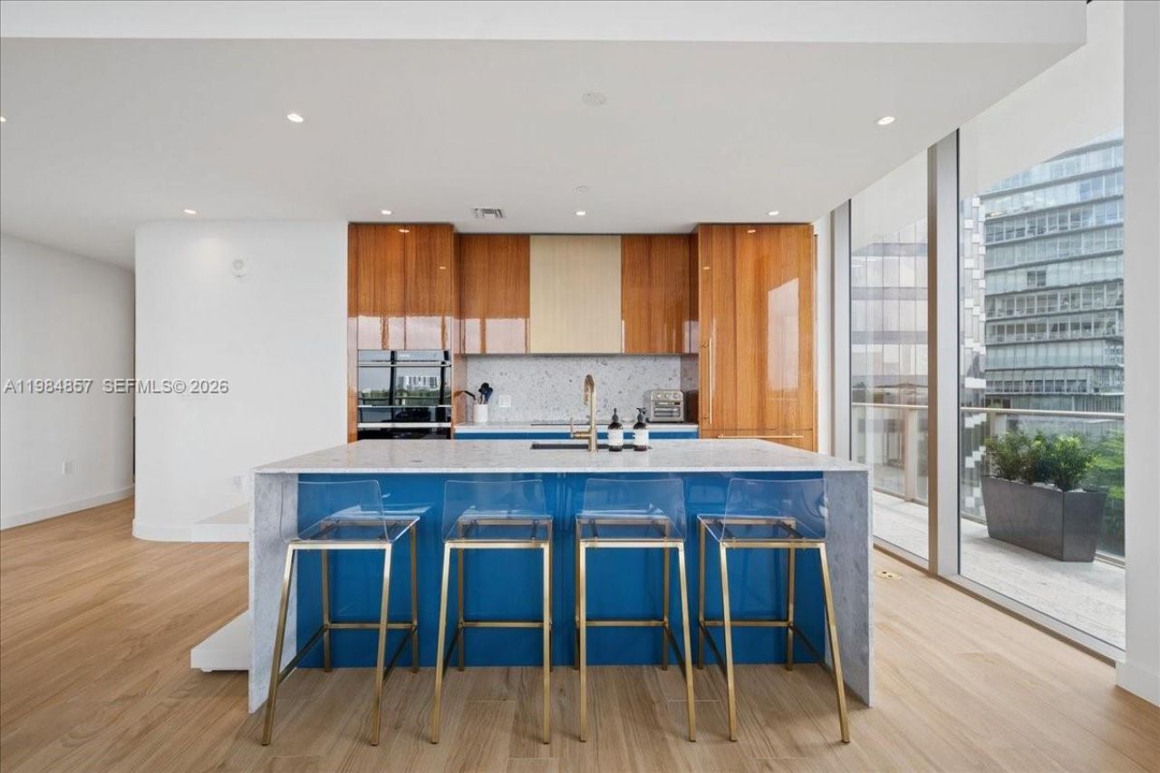 2678 Tigertail Ave , Unit 501, Miami, FL 33133 Photo