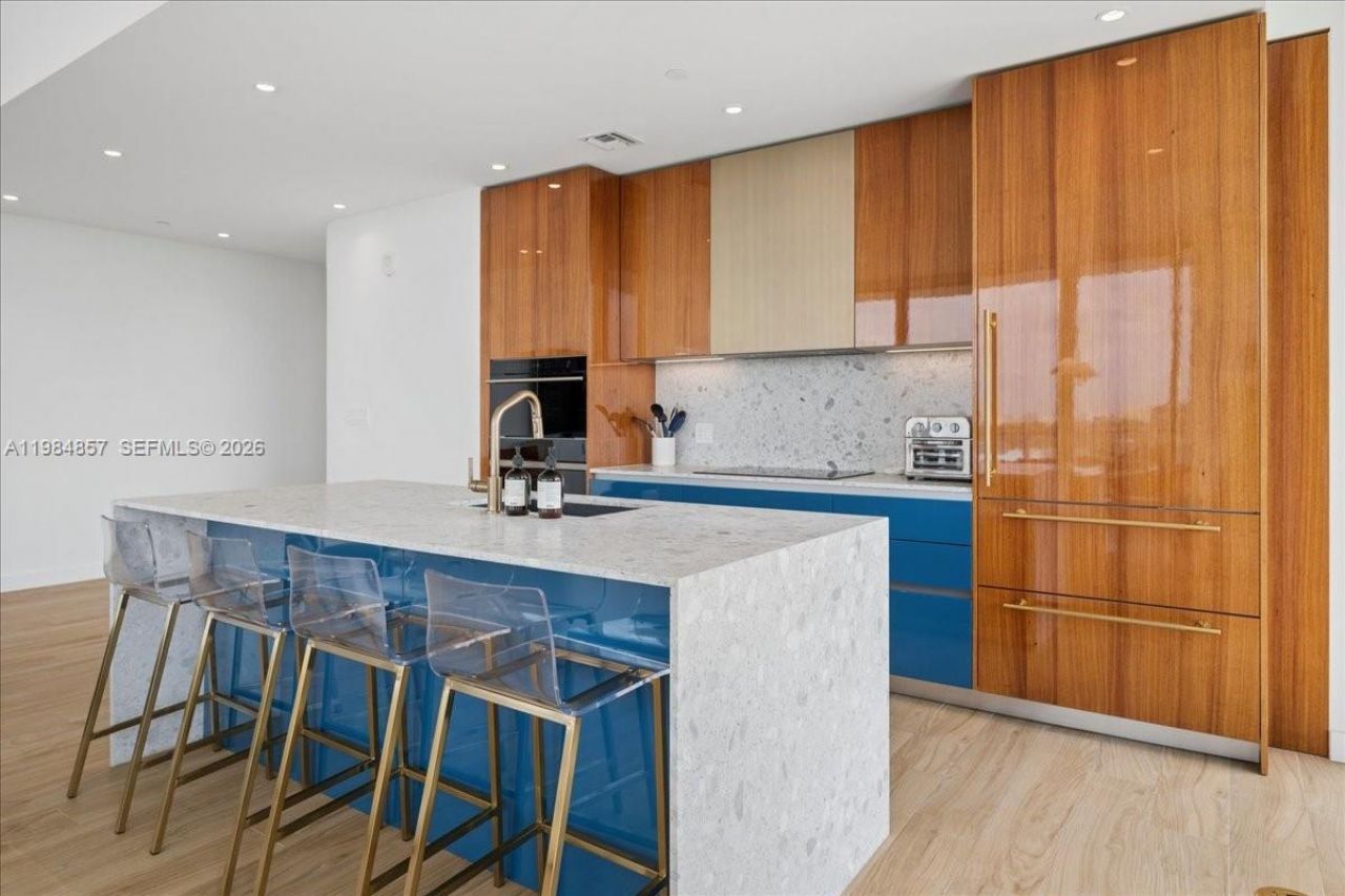 2678 Tigertail Ave , Unit 501, Miami, FL 33133 Photo