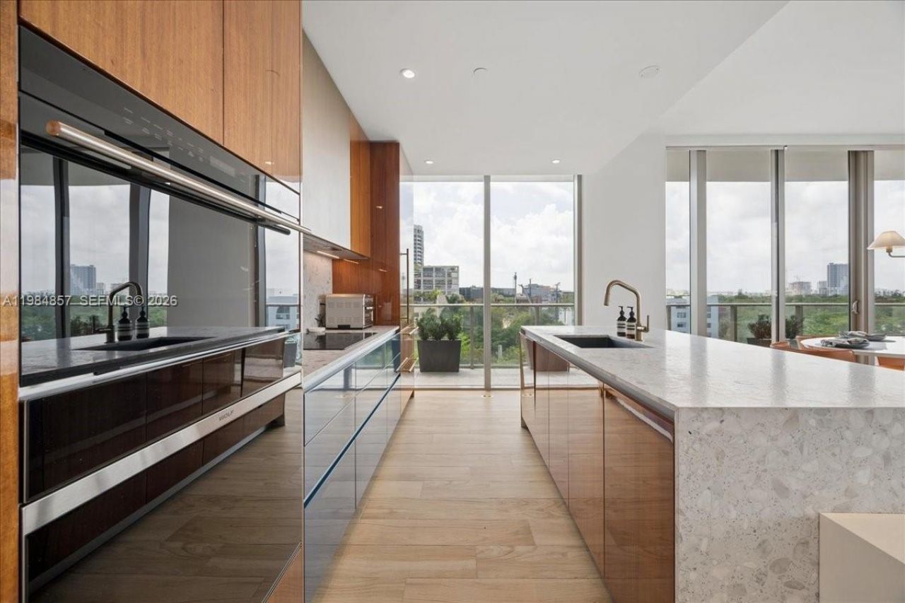 2678 Tigertail Ave , Unit 501, Miami, FL 33133 Photo