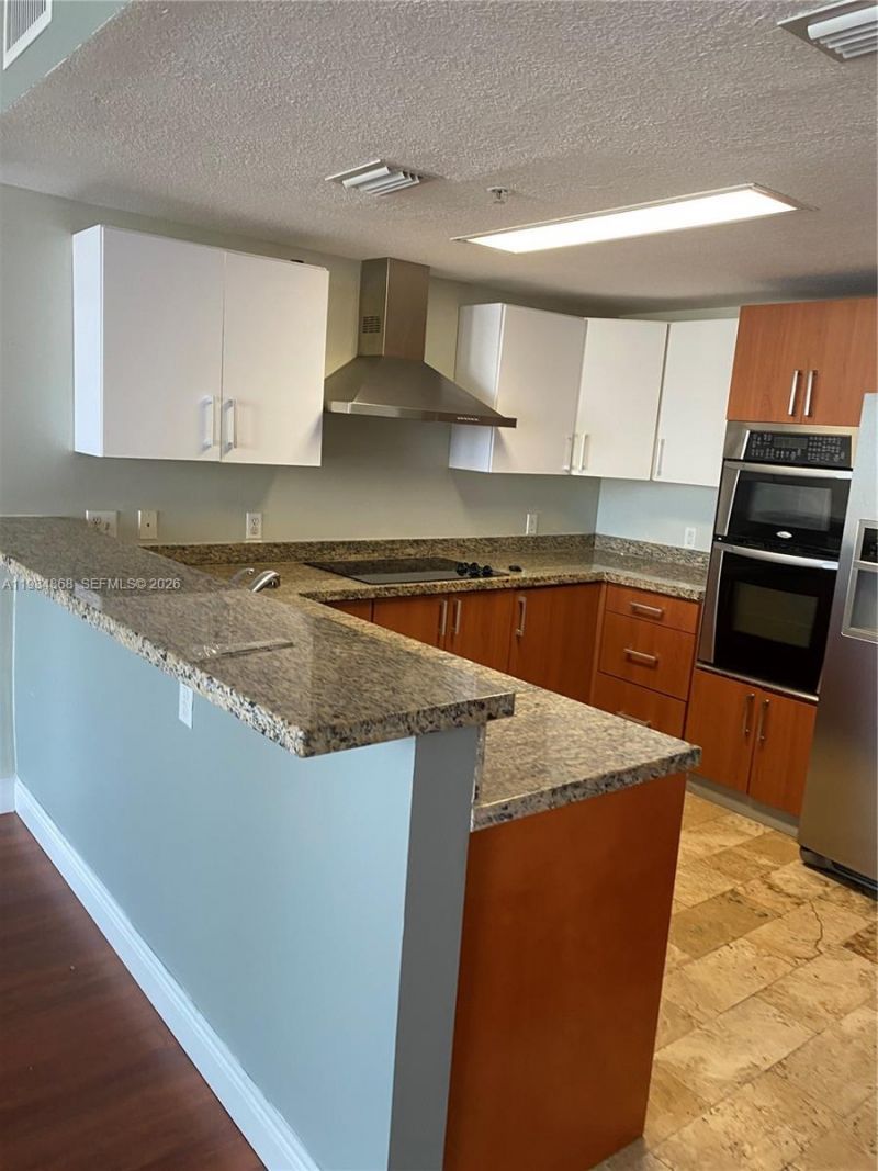 170 SE 14 Street , Unit 2207, Miami, FL 33131 Photo