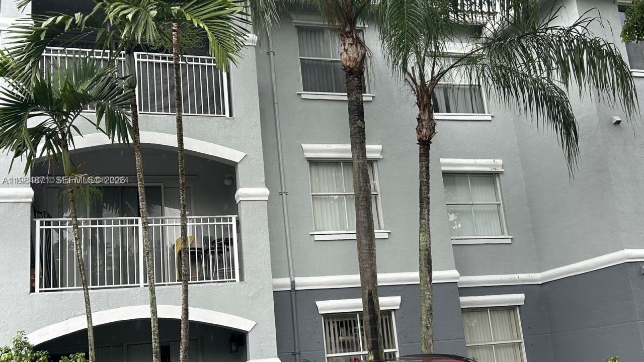 155 NW 96th Ter , Unit 2-201, Pembroke Pines, FL 33024 Photo