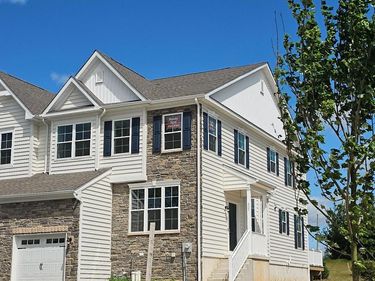 625 FOUNTAIN VIEW CIRCLE , ALLENTOWN, PA 18104