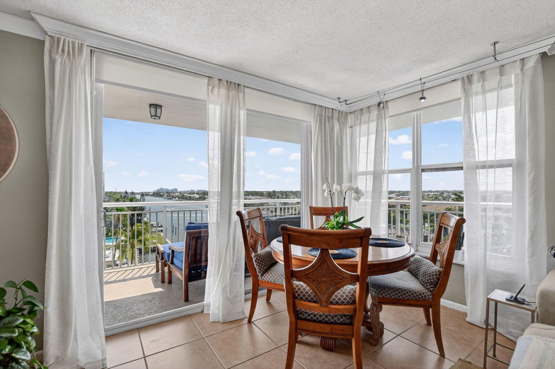 1050 Hillsboro Mile Hillsboro Mile, Unit 602w, Hillsboro Beach, FL 33062 Photo