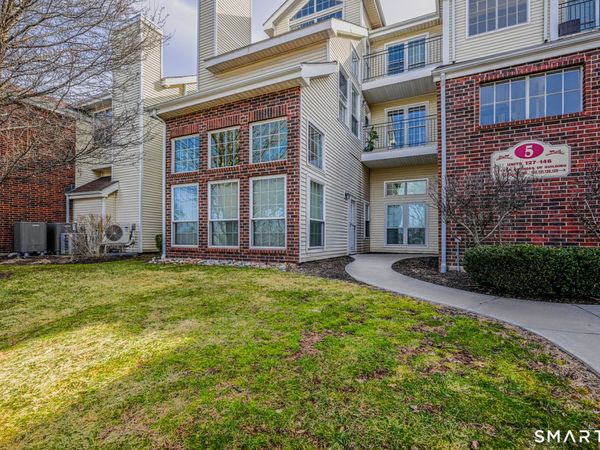 133 Carriage Crossing, Unit 133, Middletown, CT 06457