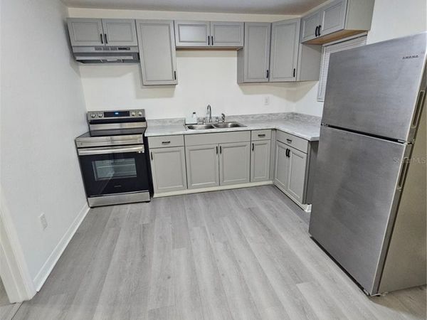 6341 DEWEY ROBBINS ROAD , HOWEY IN THE HILLS, FL 34737