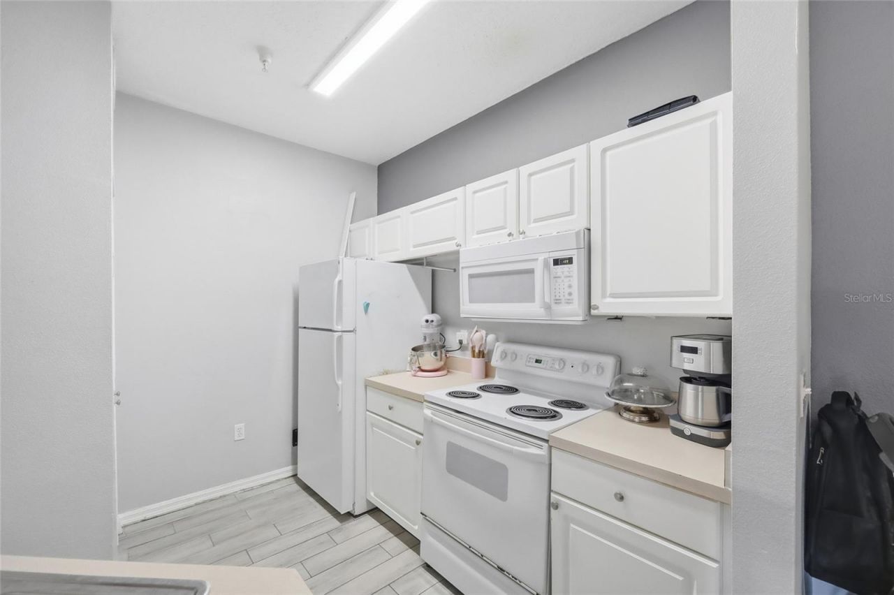 5518 Metrowest Boulevard , Unit 11-104, Orlando, FL 32811 Photo