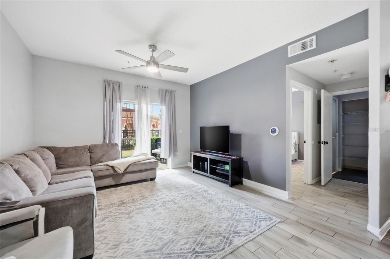 5518 Metrowest Boulevard , Unit 11-104, Orlando, FL 32811 Photo