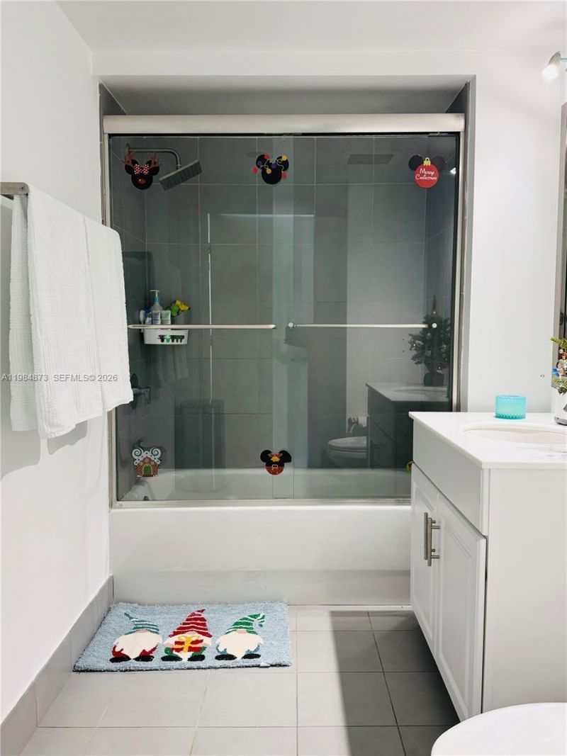 92 SW 3rd St , Unit 2112, Miami, FL 33130 Photo