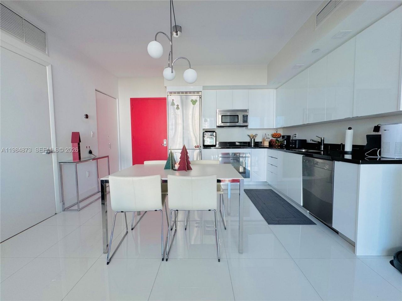 92 SW 3rd St , Unit 2112, Miami, FL 33130 Photo