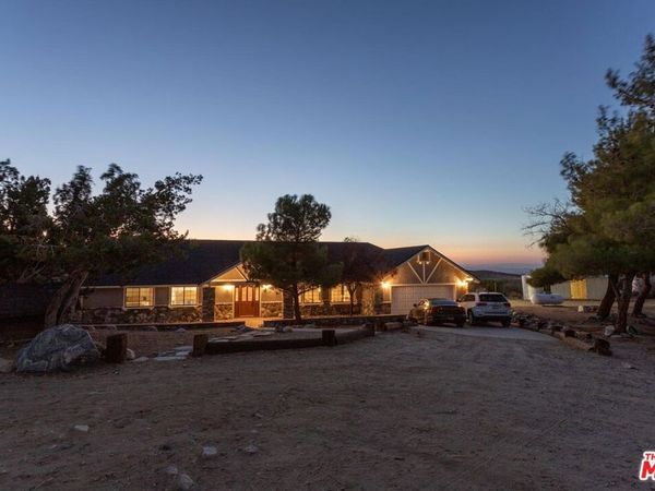 29243 Piani Road, Pearblossom, CA 93553