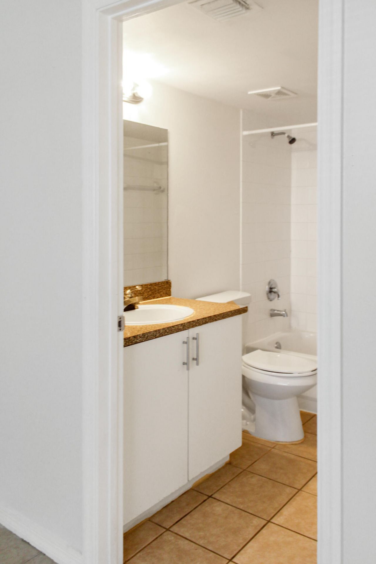 5065 Wiles Road, Unit 307, Coconut Creek, FL 33073 Photo