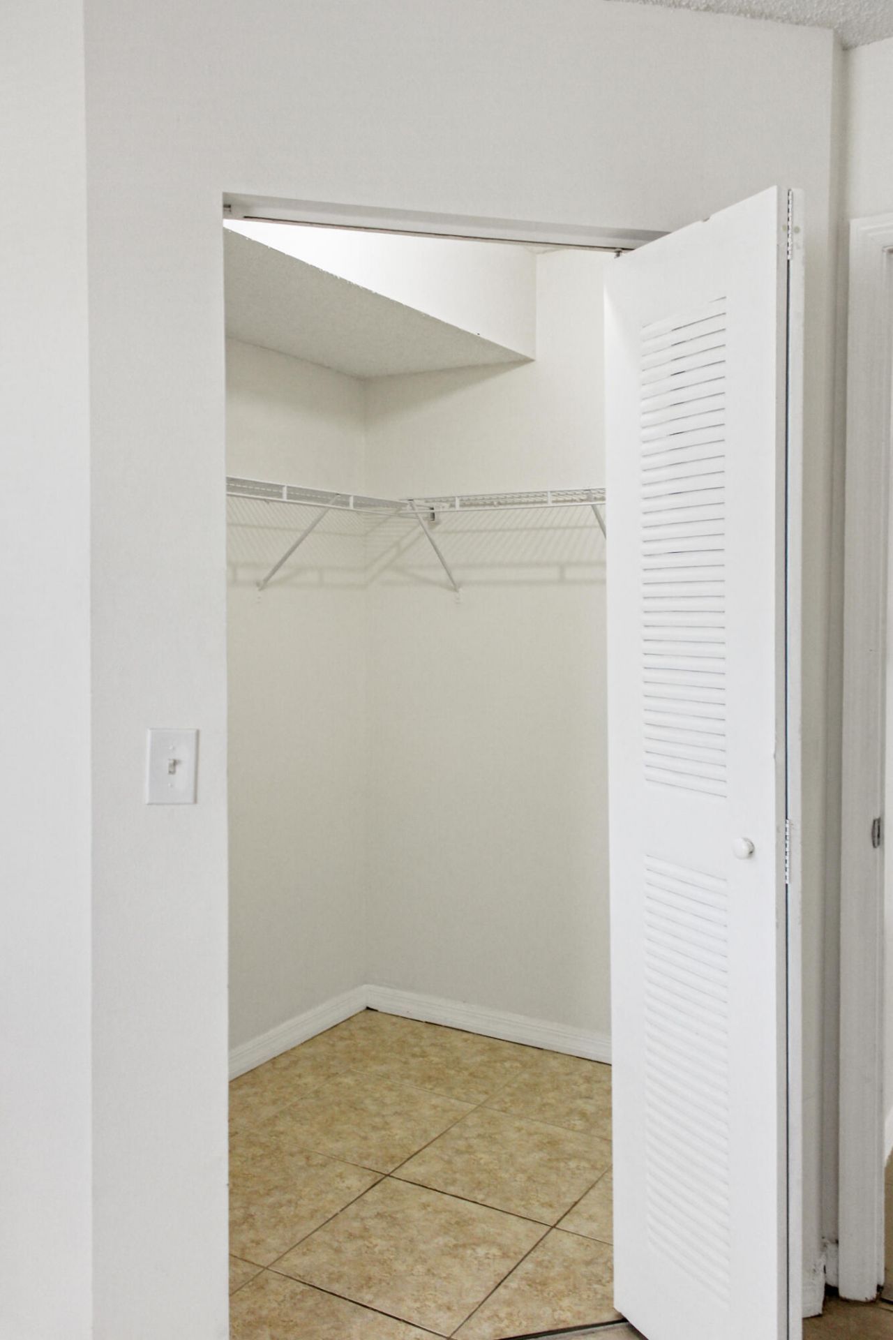 5065 Wiles Road, Unit 307, Coconut Creek, FL 33073 Photo