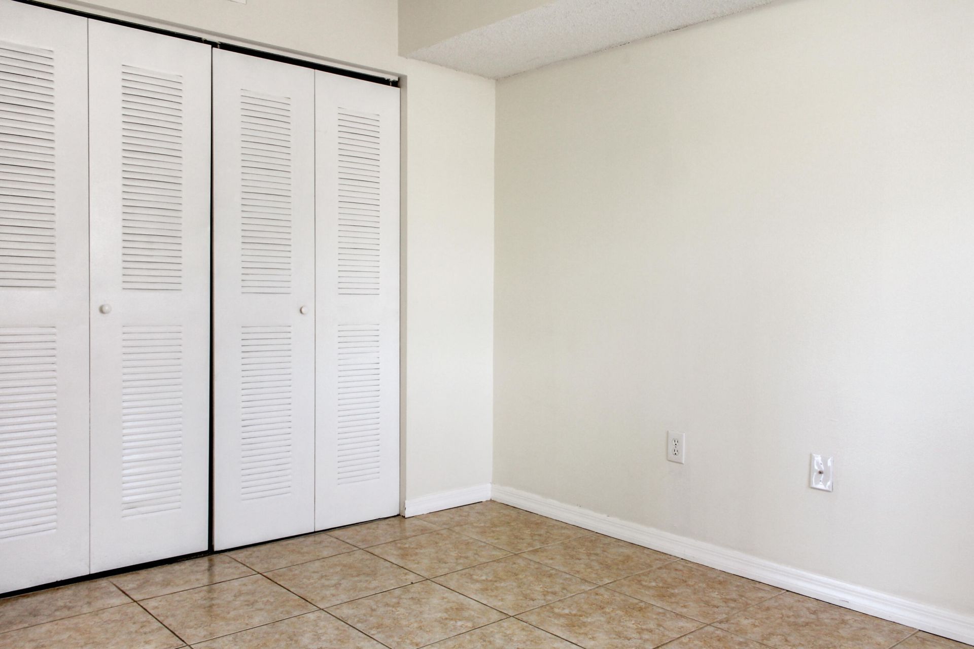 5065 Wiles Road, Unit 307, Coconut Creek, FL 33073 Photo