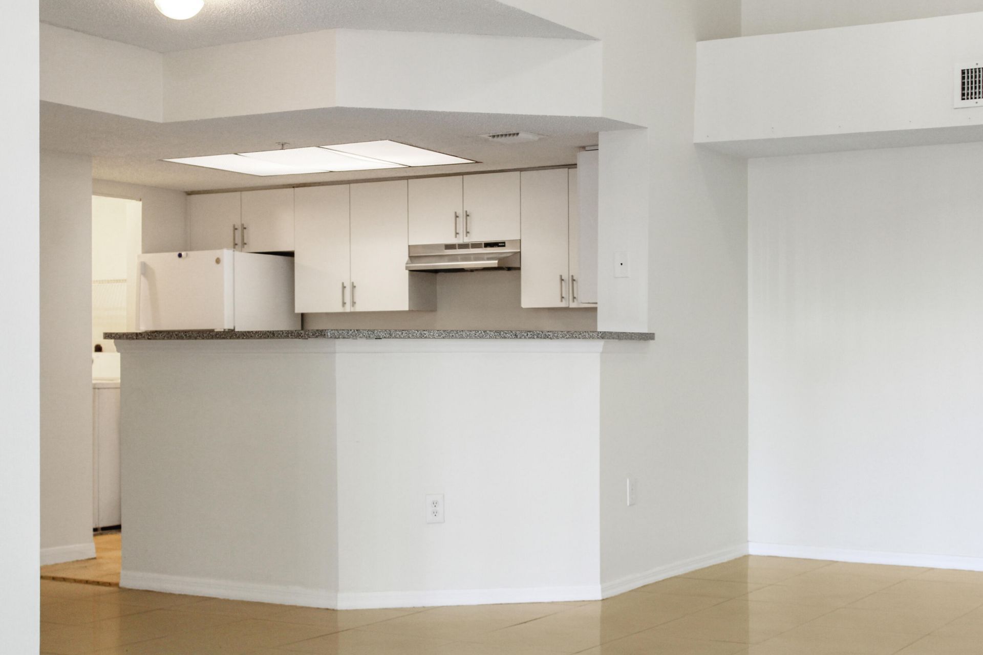 5065 Wiles Road, Unit 307, Coconut Creek, FL 33073 Photo