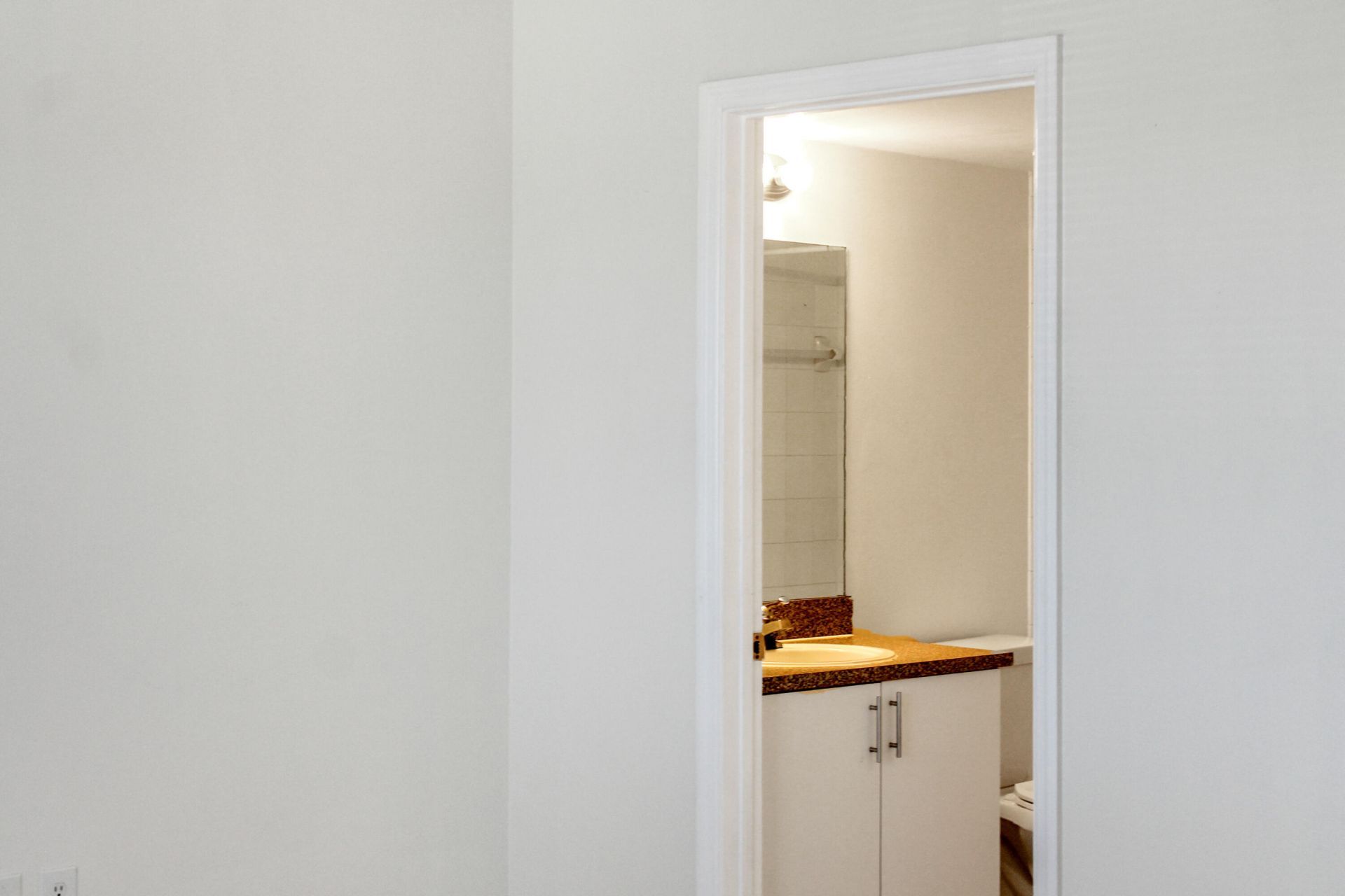 5065 Wiles Road, Unit 307, Coconut Creek, FL 33073 Photo