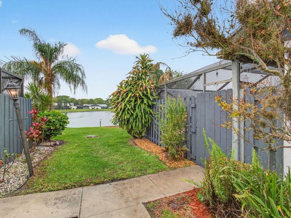 1057 Summit Trail Circle, Unit B, West Palm Beach, FL 33415