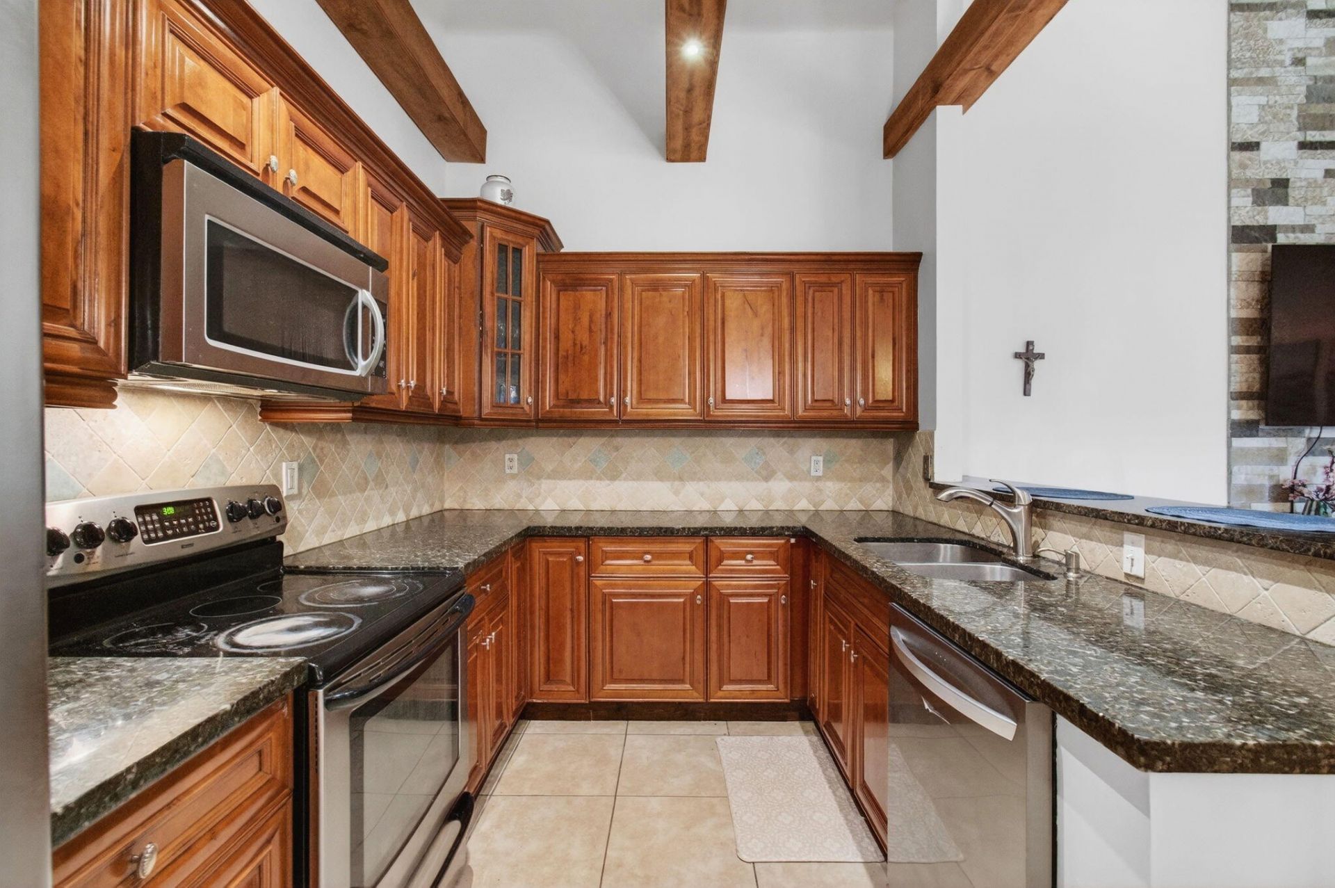 1057 Summit Trail Circle, Unit B, West Palm Beach, FL 33415 Photo