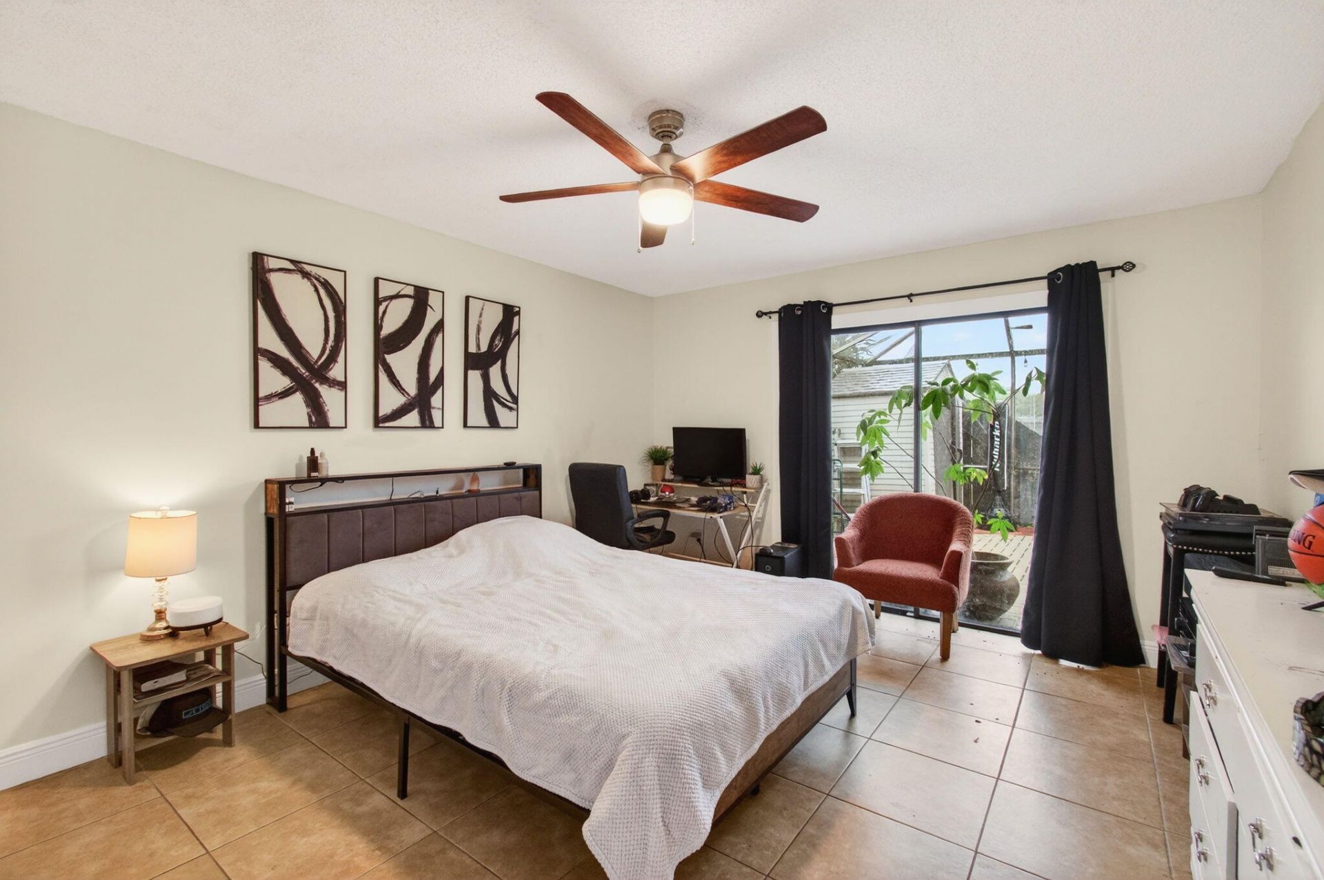 1057 Summit Trail Circle, Unit B, West Palm Beach, FL 33415 Photo