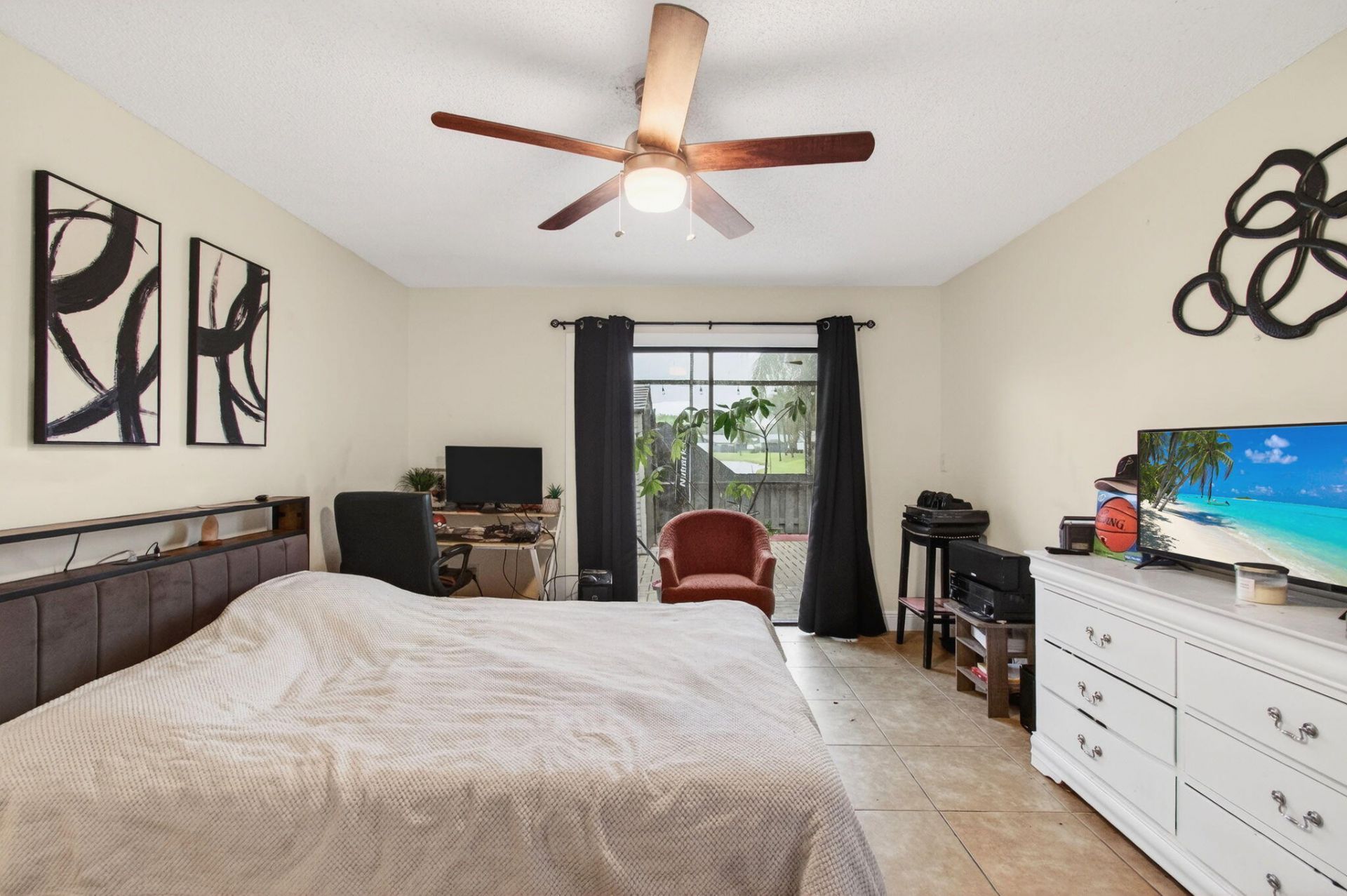 1057 Summit Trail Circle, Unit B, West Palm Beach, FL 33415 Photo