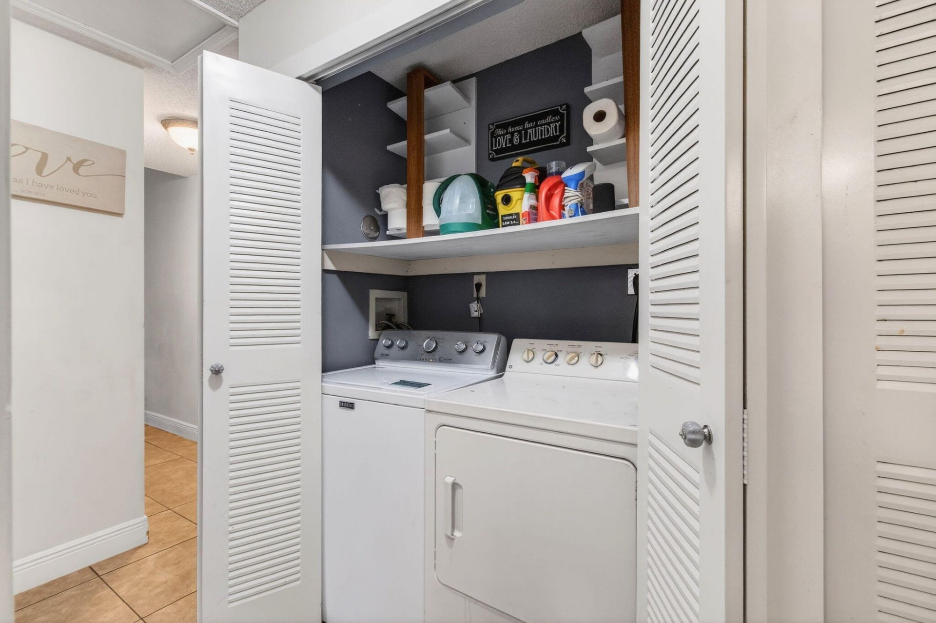 1057 Summit Trail Circle, Unit B, West Palm Beach, FL 33415 Photo