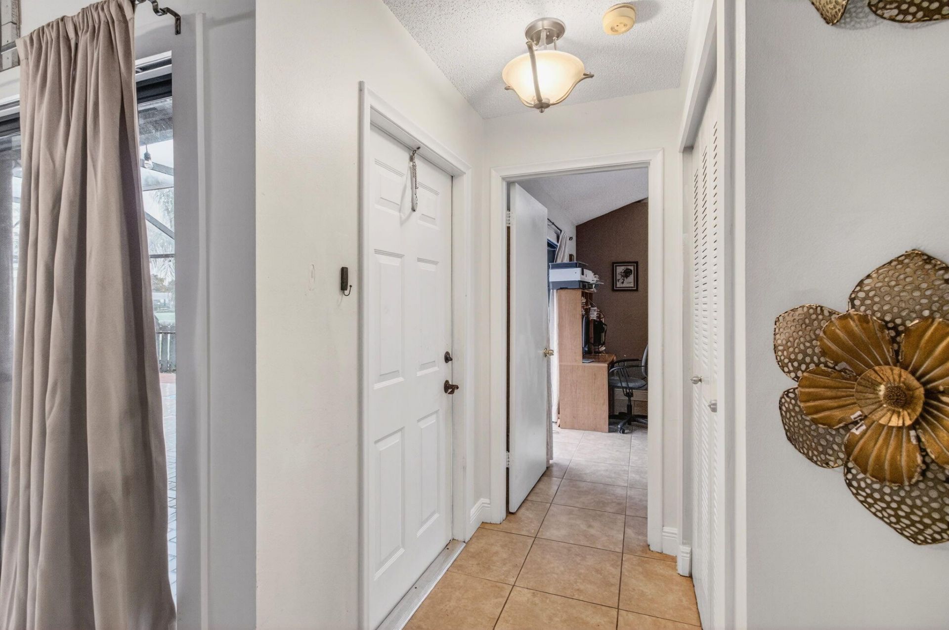 1057 Summit Trail Circle, Unit B, West Palm Beach, FL 33415 Photo