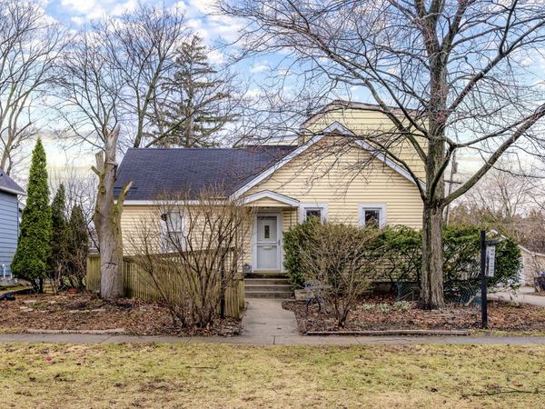 818 Bach Street , Northbrook, IL 60062