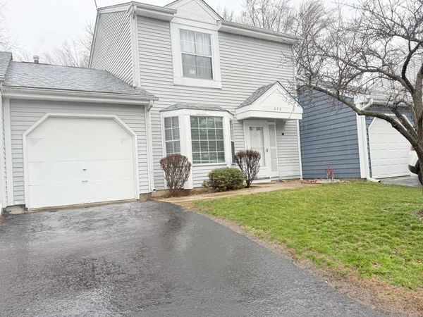 640 Pleasant Place , Island Lake, IL 60042