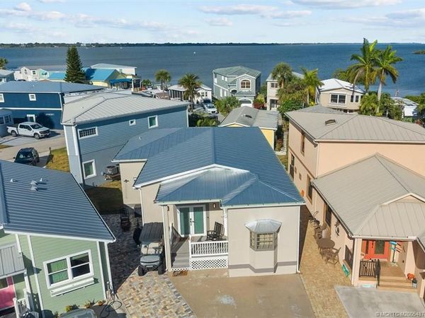 561 Nettles Boulevard, Jensen Beach, FL 34957