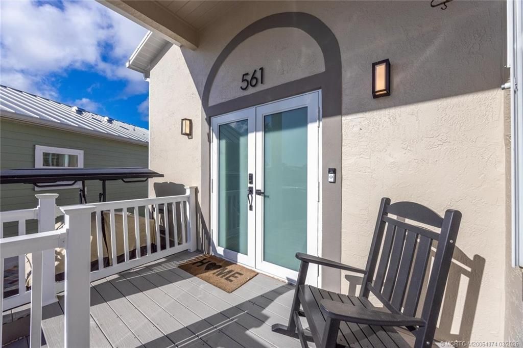 561 Nettles Boulevard, Jensen Beach, FL 34957 Photo