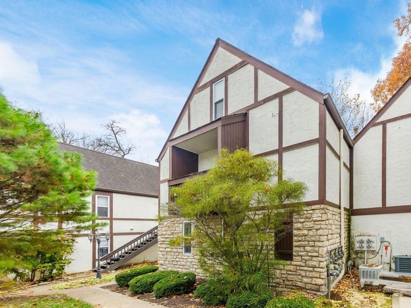 1585 Arlington Avenue, Unit 1585A, Columbus, OH 43212 Photo 4